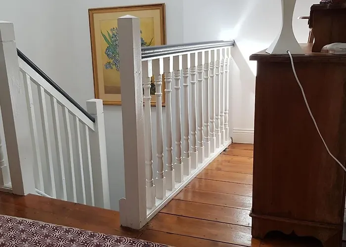 Дом отдыха Cosy Townhouse On The Hill In Ireland *